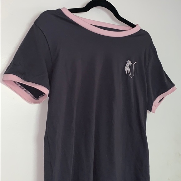 Penshoppe pokemon Mew Relaxed Fit XL Shirt - Picture 5 of 8